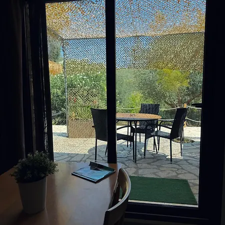 Moxy Paxos Apartment *